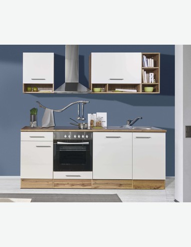 Cucina – anteriore Cucina – anteriore